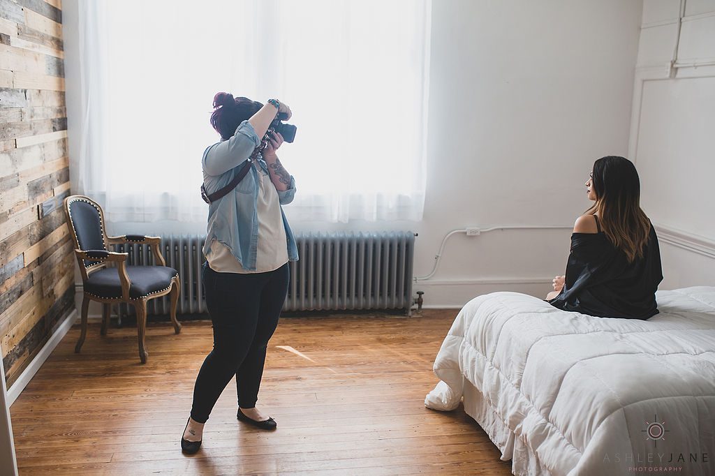 Orlando Boudoir Photographer Ashley Jane Photography describes what a boudoir session is like in her studio. 